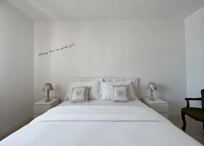 Casa Claude Менаджо